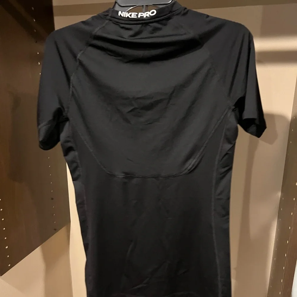 Nike Black Women's Top - Picture 5 of 5